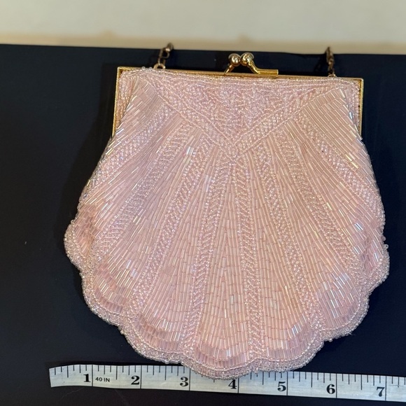 Pink beaded seashell evening bag clutch - Picture 4 of 8